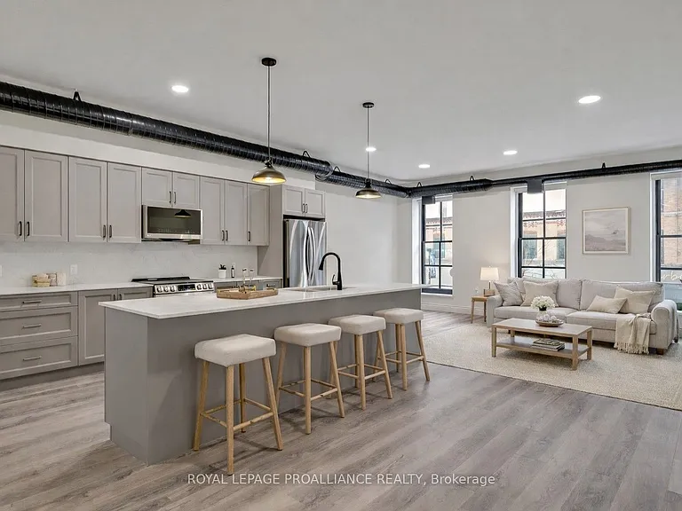 380 George St N #1B — Photo 4