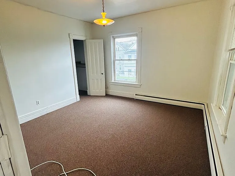 219 W Main St — Photo 6