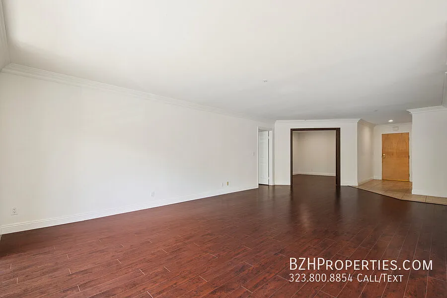1508 Greenfield — Photo 3