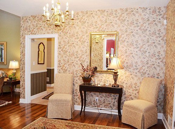 Entry/Foyer