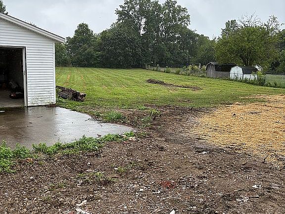 Existing gravel driveway.