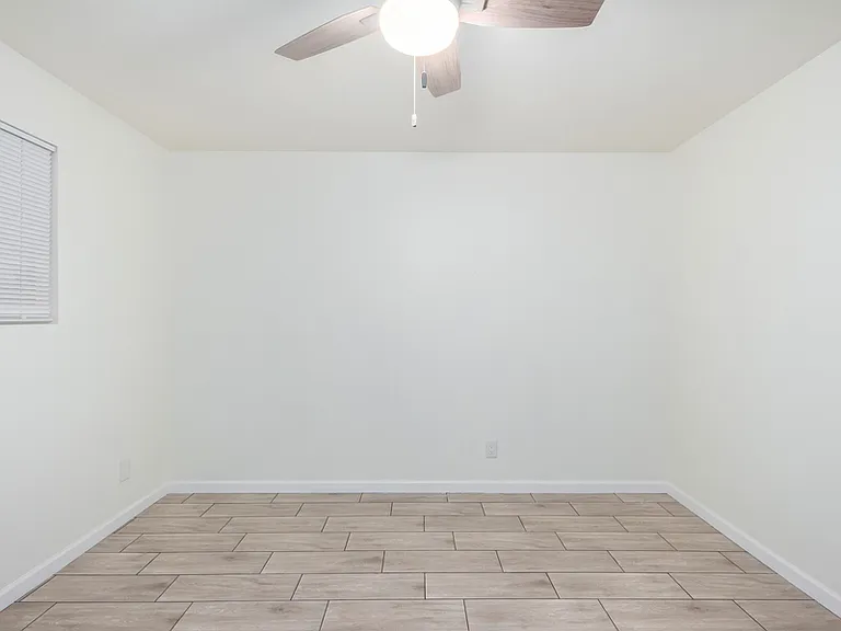 5107 N 28th Dr #3 — Photo 16