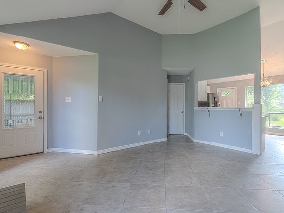 4th image of 5205 Winding Brook Dr