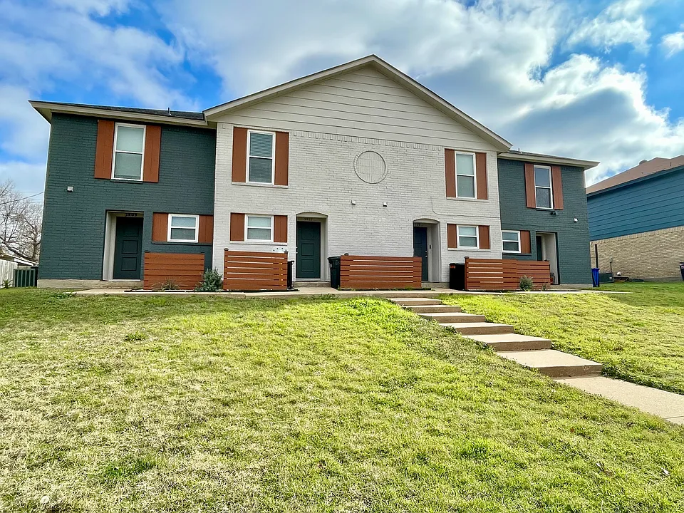 3813 Coates Cir