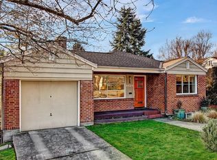 6529 27th Ave NE, Lake Forest Park, WA 98115