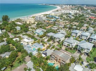 1028 Crescent St #1030, Sarasota, FL 34242