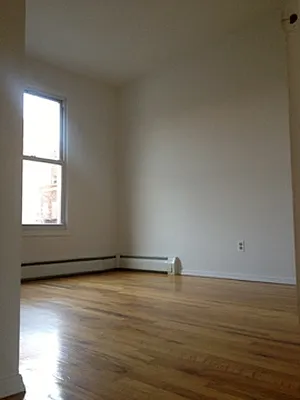 Rented by Roth Realty Management LLC | media 6