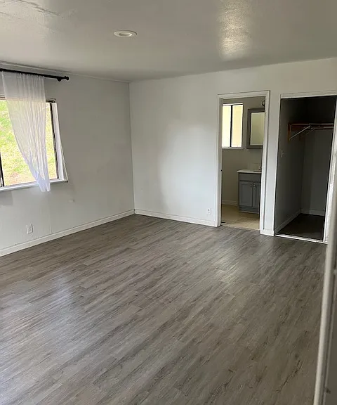 7628 Potrero Ave — Photo 9