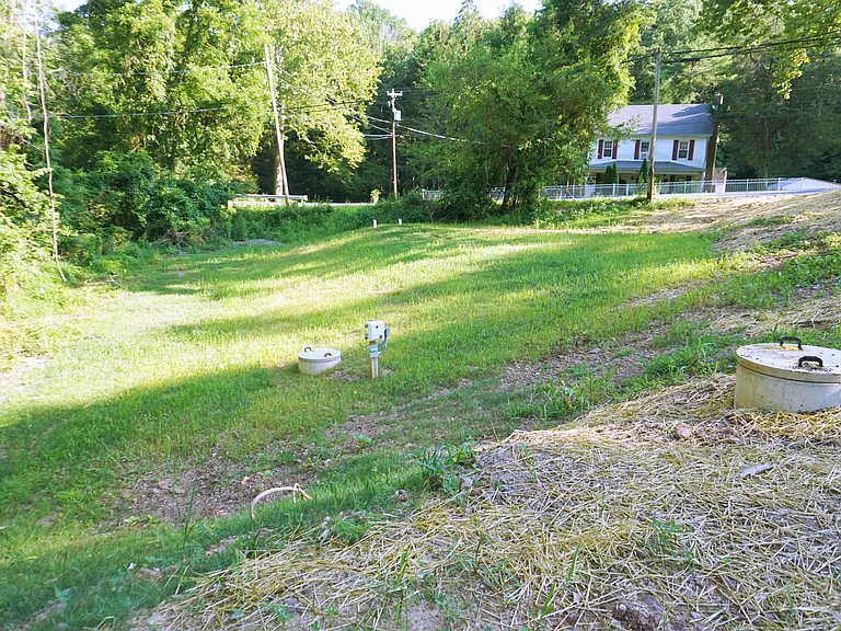 1091 Rolling Hills Rd — Photo 7
