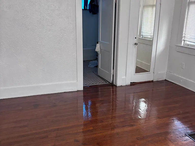 715 Spanish Town Rd #1 — Photo 15