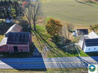 654 Youngs Hill Rd, Easton, PA, 18040