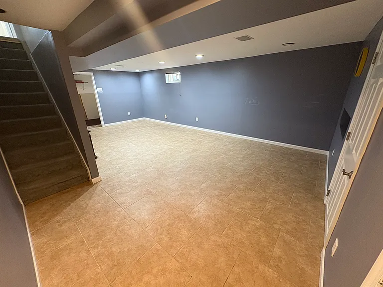 327 Chesterton Ave — Photo 18