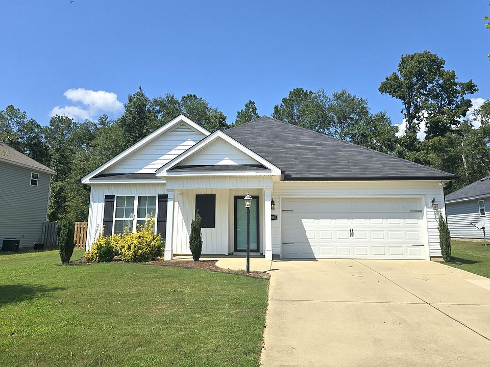 1st image of 3304 Alexandria Dr