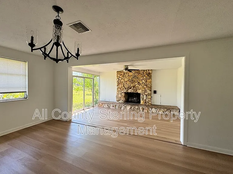 2730 N US Highway 441 — Photo 8