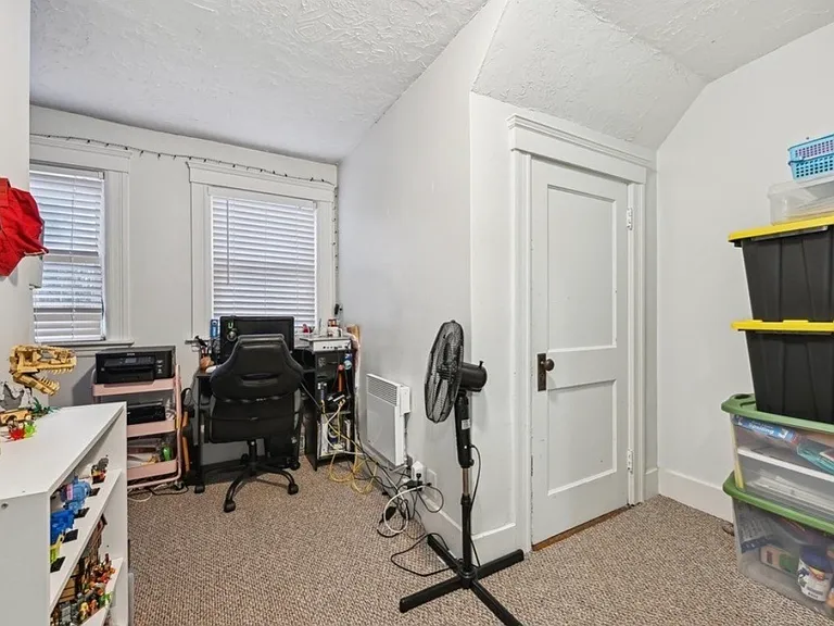 906 Southbridge St #2 — Photo 6