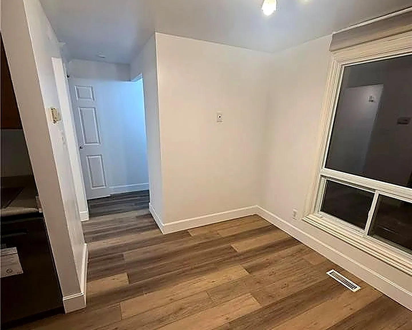 3 bed, $2,395 — Photo 2