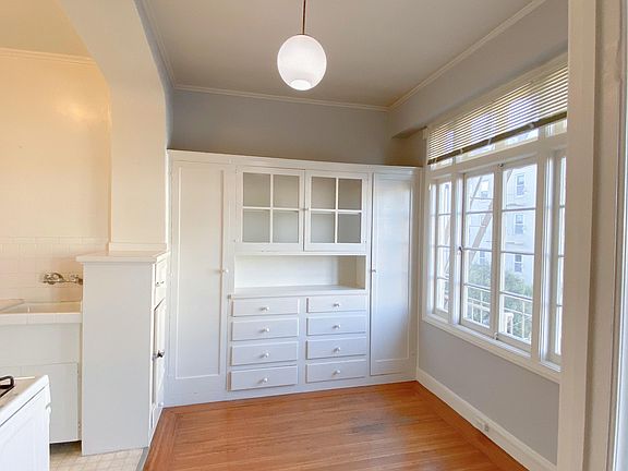 5th image of 1755 Franklin St #304