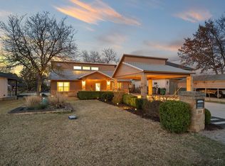 1514 Bluebonnet Ln, Kingsland, TX 78639