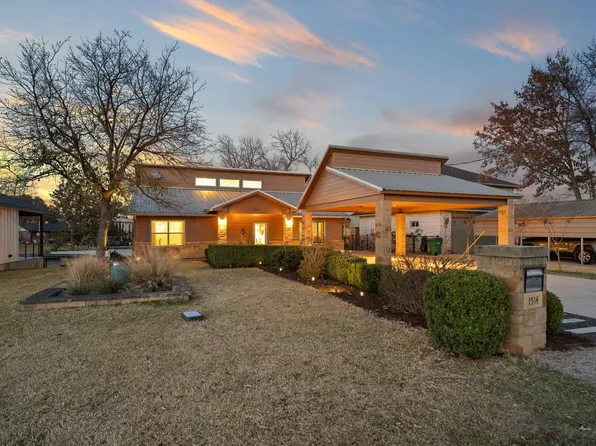 1514 Bluebonnet Ln, Kingsland, TX 78639