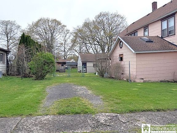 5th image of 35 Genet St