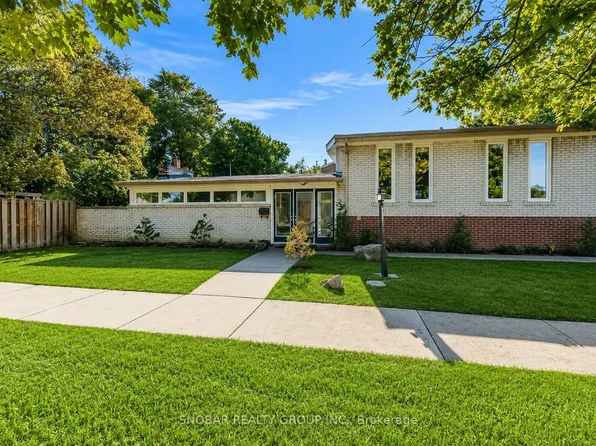 141 Summitcrest Dr, Toronto, ON M9R 1A8