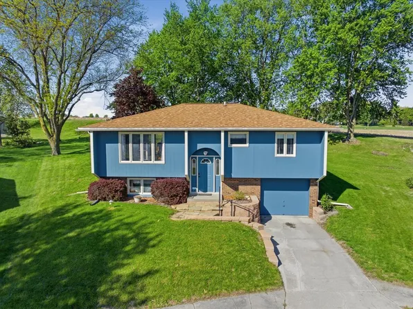 16 Kelly Cir, Shenandoah, IA 51601