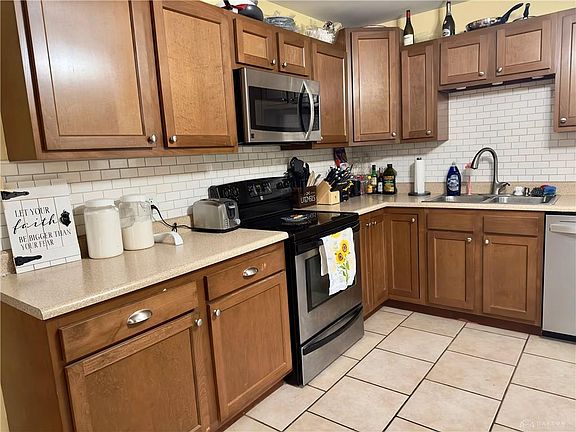 4th image of 5801 Kendon St