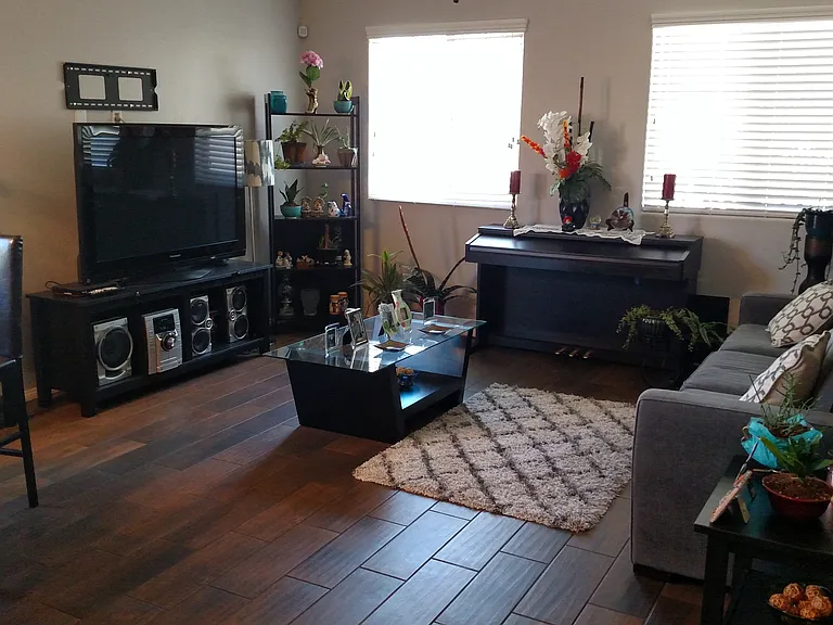 7612 Tiffany Lamp Ct — Photo 3
