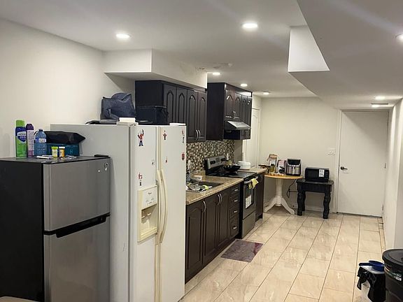 3rd image of 7 Richmead Rd #2