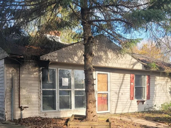 218 Marquette St, Park Forest, IL 60466