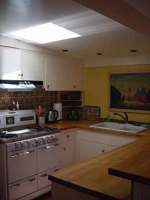 2 bed, 1050 sqft, $3,800 — Photo 4