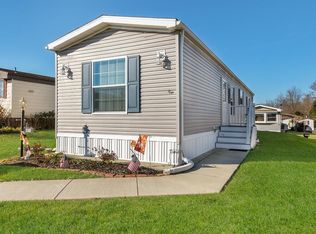 408 Clear Creek Ct, North Wales, PA 19454