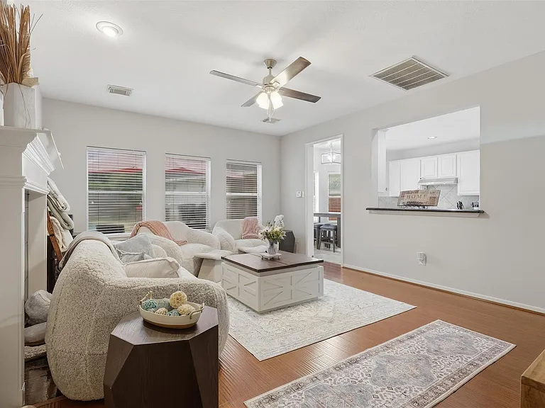 2538 Acadiana Ln — Photo 16