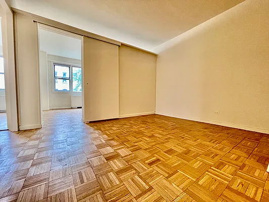 Rented by R New York | media 28