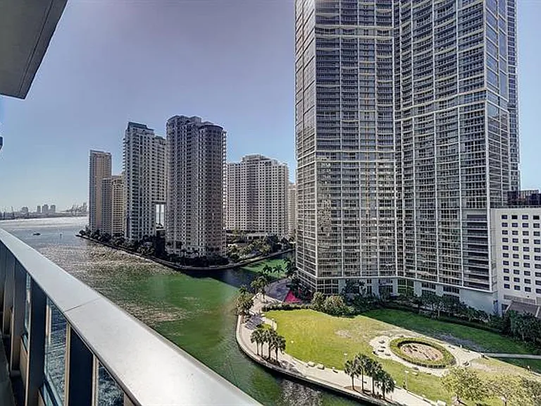 200 Biscayne Blvd #1408 — Photo 2