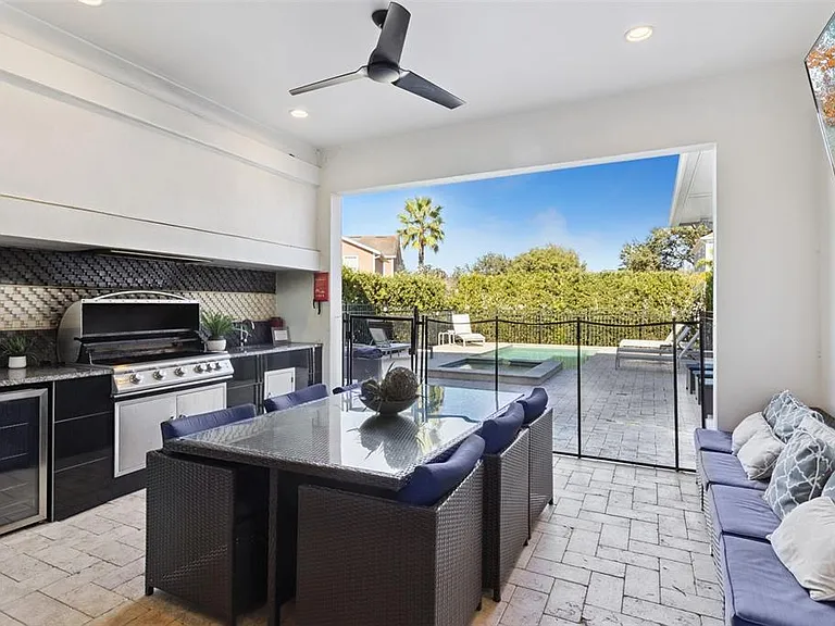 7423 Sparkling Ct — Photo 5