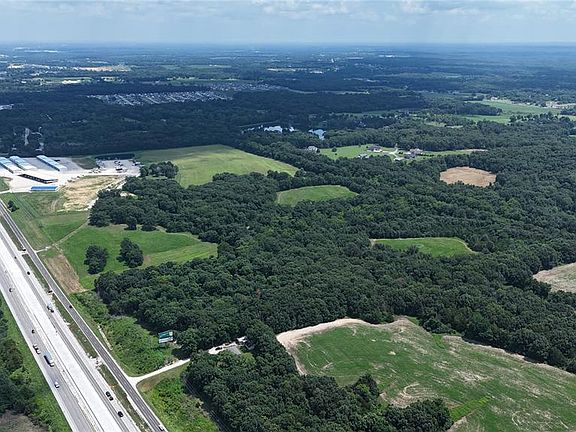 4th image of Veterans Memorial Pkwy