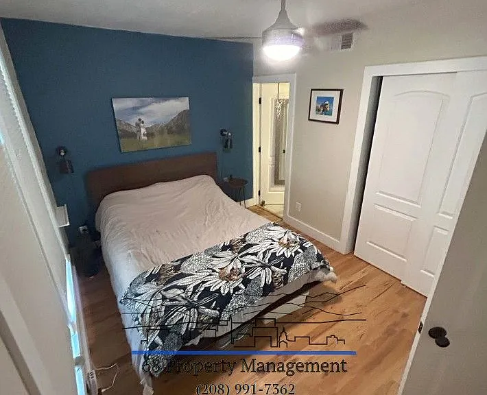 1303 N 10th St — Photo 16