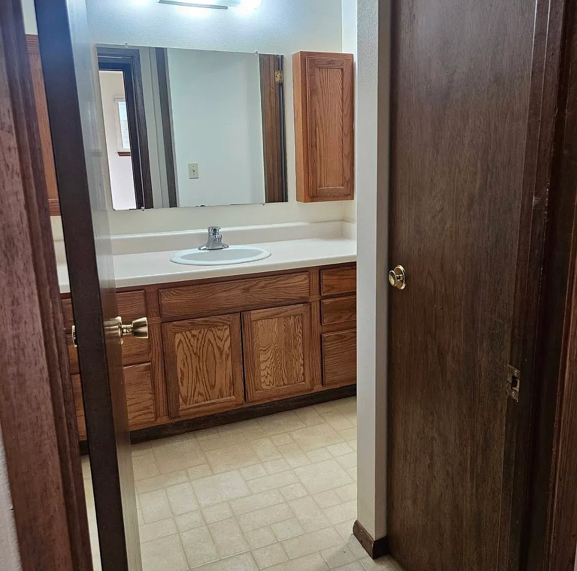 2 bed, 950 sqft, $1,295 — Photo 2