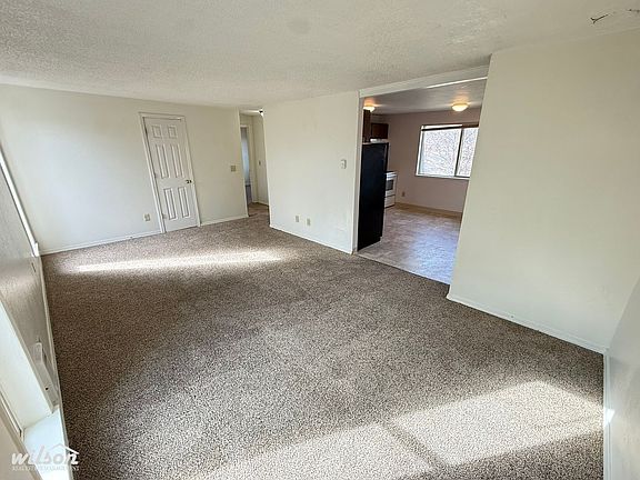 2nd image of 1416 Garfield Ave #D