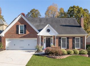 415 Shelli Ln, Roswell, GA 30075