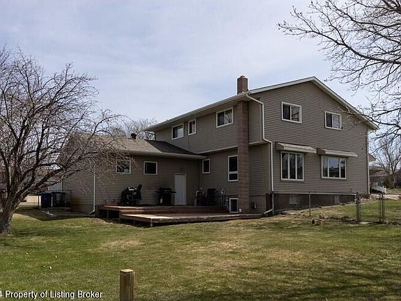 5th image of 820 Heart Dr