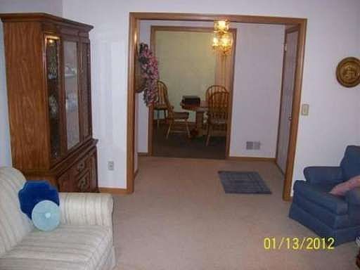 3rd image of 41250 Fortuna Dr E