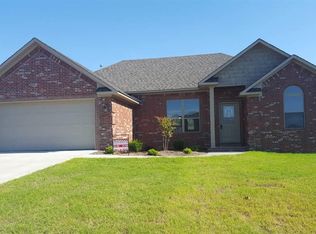 3704 John Harden Dr, Jacksonville, AR 72076