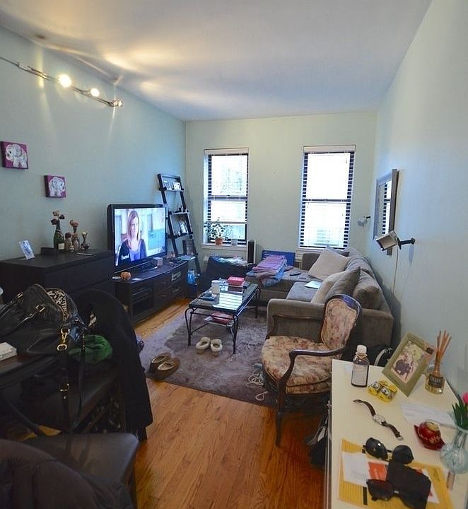 1st image of 207 E 15th St APT 3J