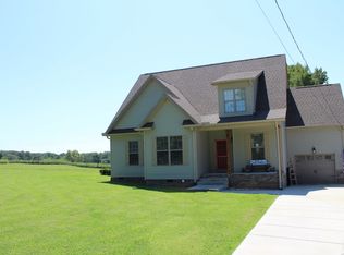 1078 Old Seminary Rd, Manchester, TN 37355