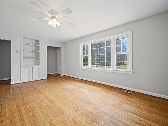 5th image of 913 Jackson Dr