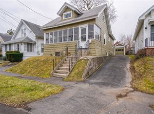161 Darlington Rd, Syracuse, NY 13208