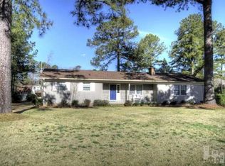 196 Jefferson Rd, Lake Waccamaw, NC 28450