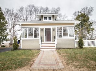 42 Circuit Dr, Riverside, RI 02915